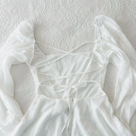 NWOT Lulus Flirtatious Nature White Floral Jacquard Lace-Up Midi Dress Small - Picture 4 of 7
